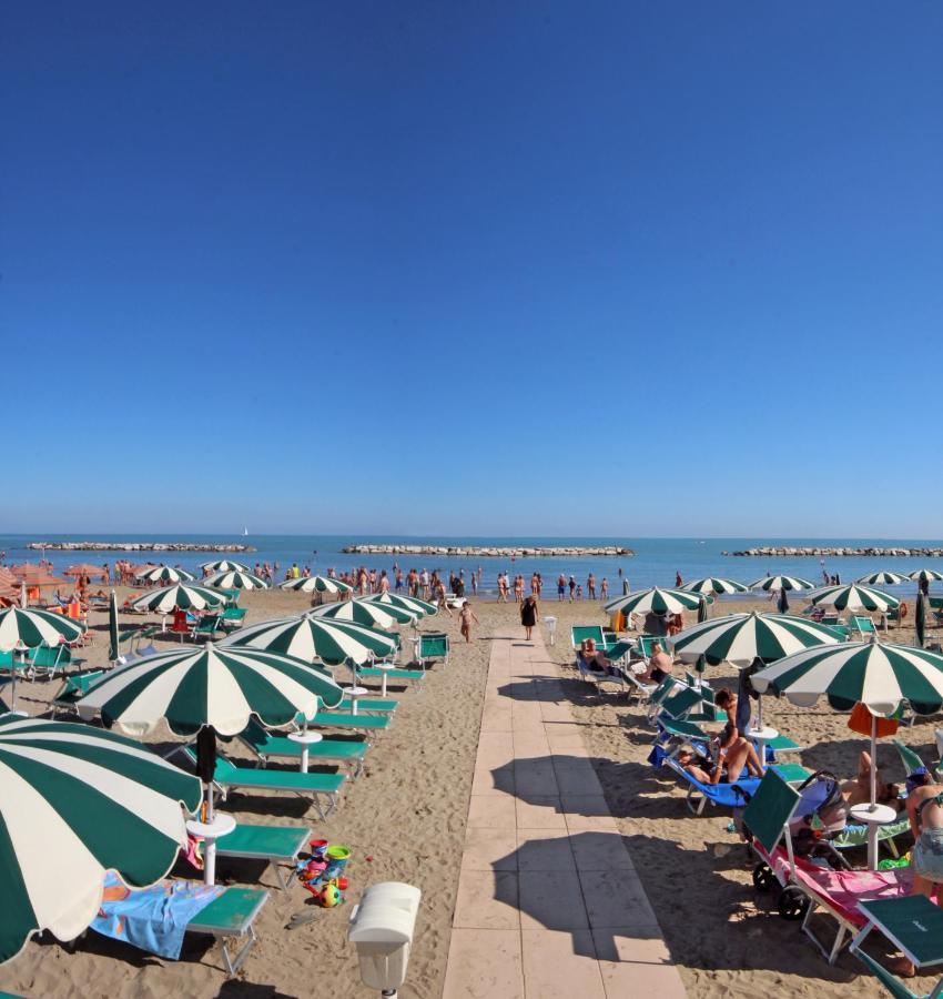 Giovanna Regina Hotel Габічче-Маре Екстер'єр фото